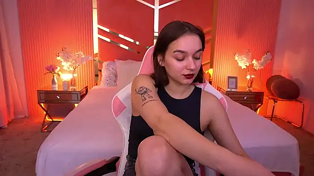 FlirtyMusa Webcamshow