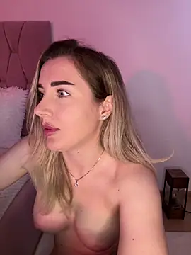 IrisDesiree Adlı Modelin Web Kamerası Şovu