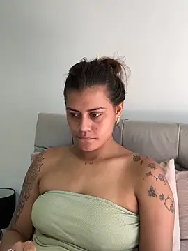 RachelWeisz_'s Live XXX Chat