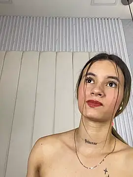 JuliaColemann Chat XXX live