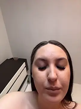 Онлайн чат XXX Lucy_doll22