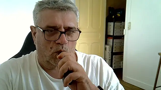 Chat +18 de Laurent_oldmen ao vivo