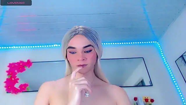 Karla_hot777 网络视讯表演
