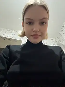 AshleyMur Adlı Modelin Canlı XXX Sohbeti