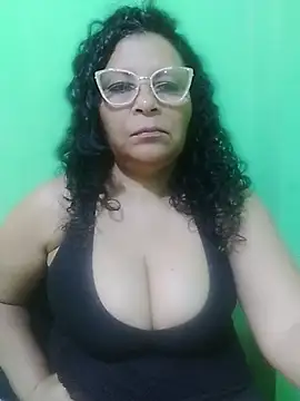 Amarantha25 webcam show