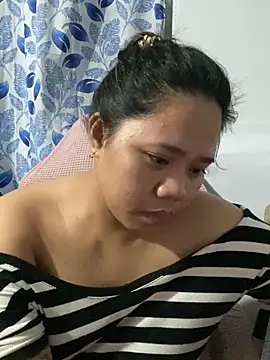 Czat XXX na żywo – _UrSingleMamiBella_