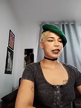 Helenoir Chat XXX in diretta