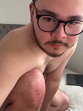 SubBoy_bear webkamerás műsora