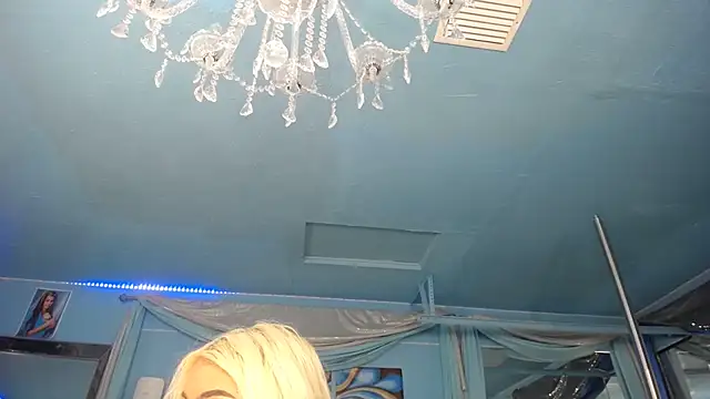 ADRIANNA_FOX লাইভ XXX চ্যাট