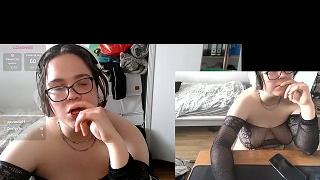 playvalorantwithmenow's Live XXX Chat