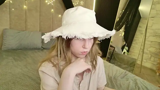 Alida_Brice Chat XXX in diretta