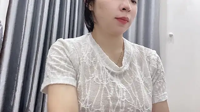 Ryo-Jisoo Chat XXX in diretta