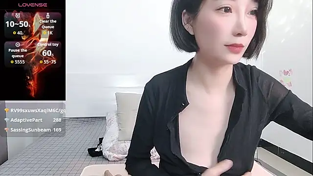YIWA-2000 Live XXX Chat
