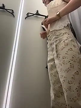 AnitaFly 现场XXX聊天