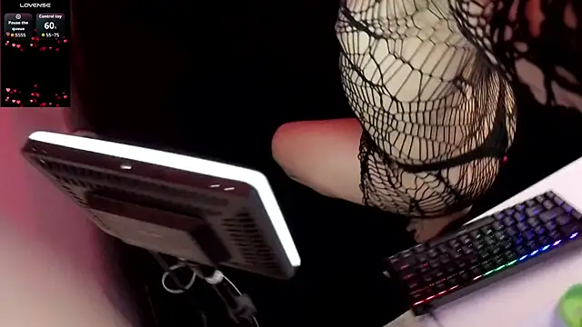 Show webcam de DarkAndTenderGirl