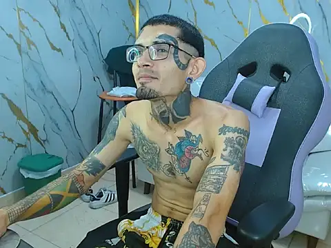 Živý XXX chat Boy_tatto77
