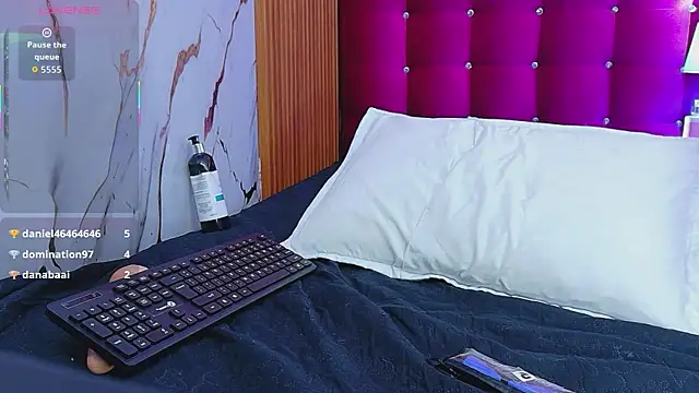 EbonyCoWorker's Live XXX Chat