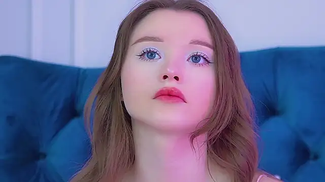 KeiraAsti's Live XXX Chat