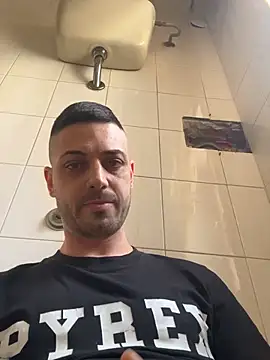 iltoscano95 Webcam Show