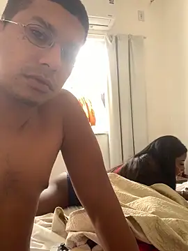 Show de RIODEDOIDEIRAEDAIANE na webcam