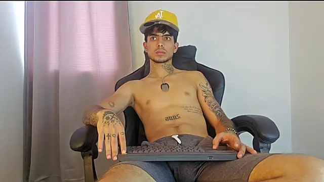 Show de MIGUEL_AGUIRRECA na webcam