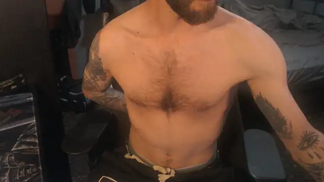 SexxxyLouis' Webcam Show