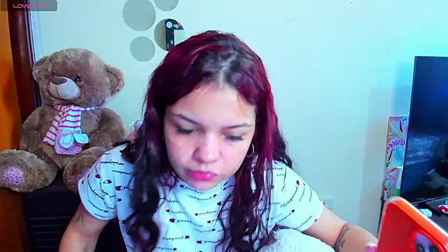 angelina_77's Live XXX Chat