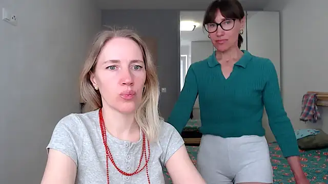 Javelinka Live XXX-chat