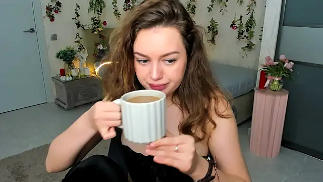 MiracleCurly Live XXX-chat