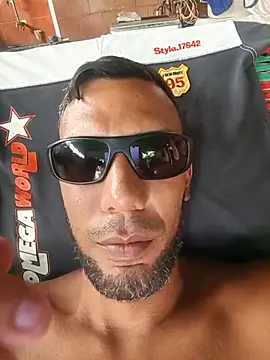 UnreadyChutzpa Show Webcam