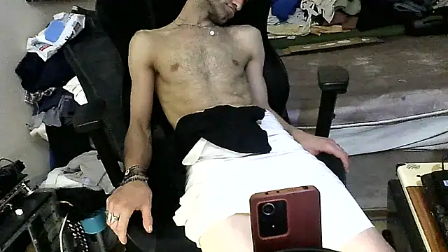 Aktorihann live XXX chat