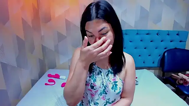 AdaFawxx 라이브 XXX 채팅