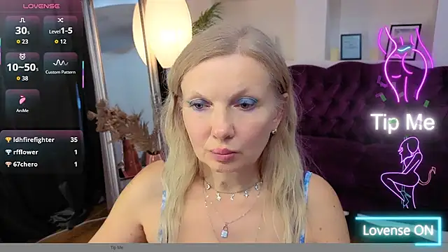 Chat XXX en directo de NicoletteRose_