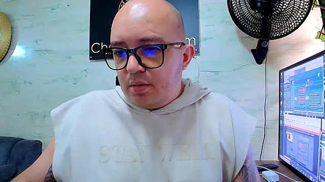 maximo_daddyn Webbikameraesitys