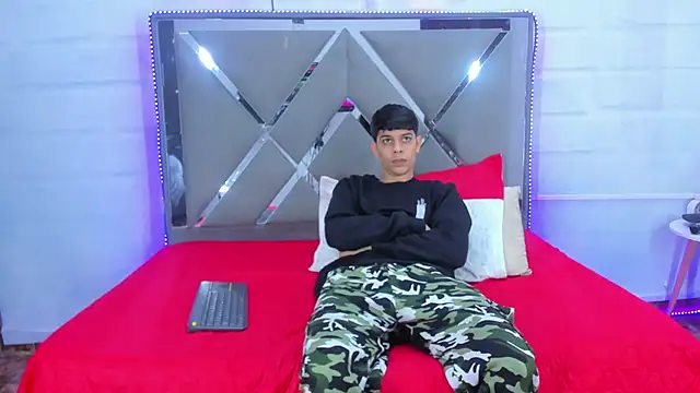 Ricardobbc19cm Webcam show