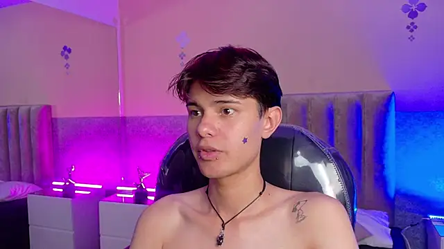 Derek_Sinn Chat XXX live
