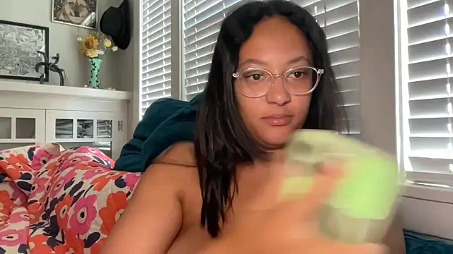 dreamyriri's Webcam Show