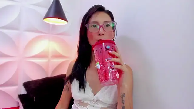 Czat XXX na żywo – zaira_skinny