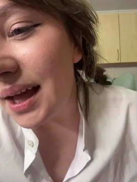 Show modela BettyRussian na web-kameri