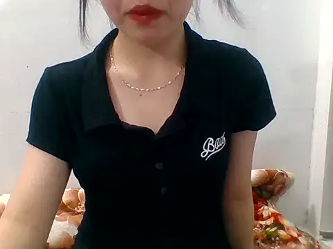 kiraa-007 live XXX chat