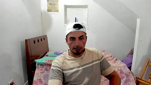 chris_megandoll Chat XXX live