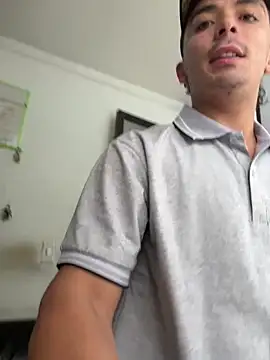 Daddyrich_632 Show in webcam