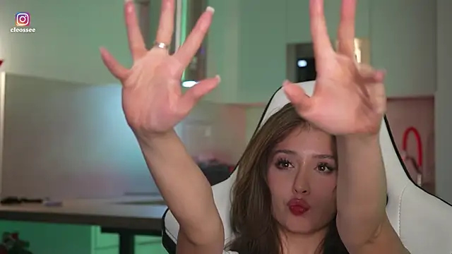 Cleose Live XXX-chat