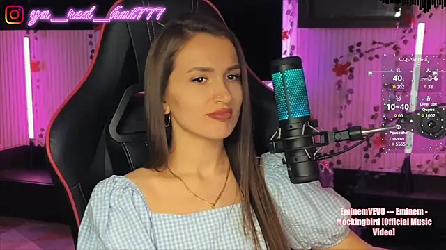 XXX chat uživo modela -RED_HAT-
