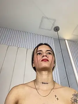 JuliaColemann Chat XXX live