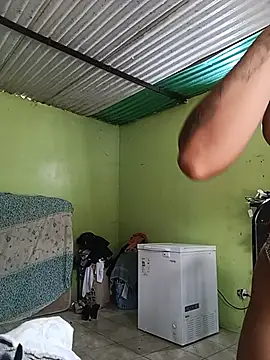 Laura20lopez 现场XXX聊天