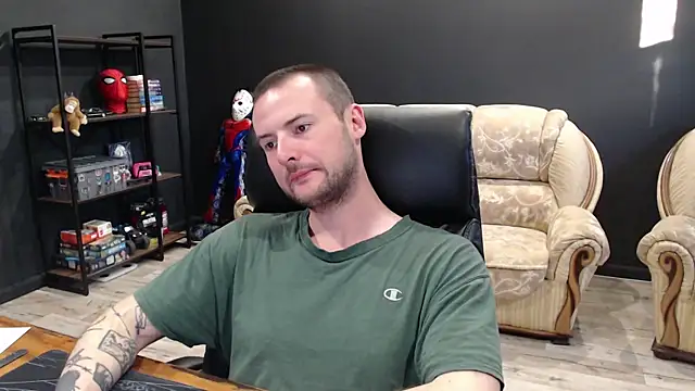 MihasikD – Naživo XXX chat