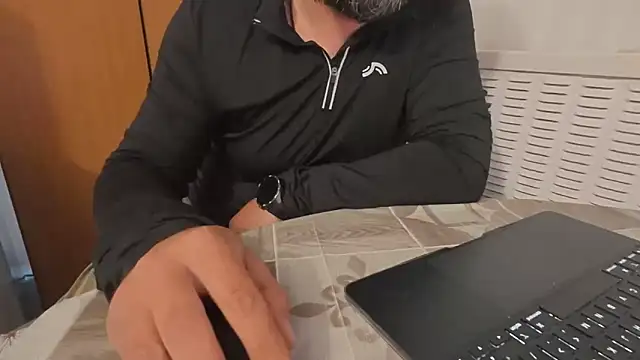 TARKAN1 在線直播表演