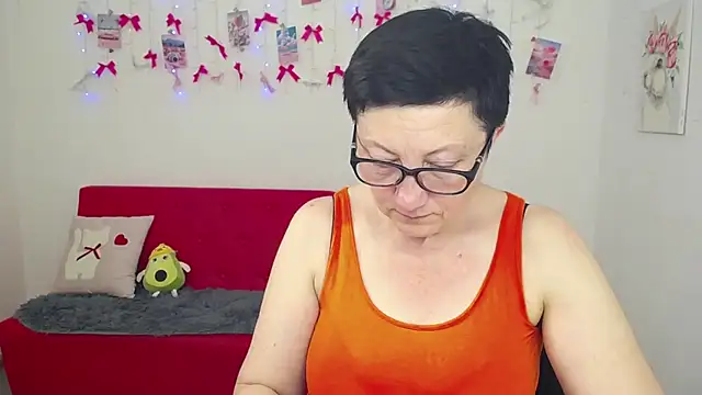 Chat +18 de EmilyL0ve ao vivo