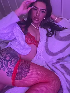 Hisnaughtylilthing Webcam Show
